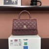 780AS92990# Burgundy Ball Pattern with Gold Trim 💜 Exclusive Background 💜
Authentic Top-Quality Item 👜 Timeless Classic Handbag～
Coco Handle Flap Tote 🎁 Dimensions: 24*14*10cm