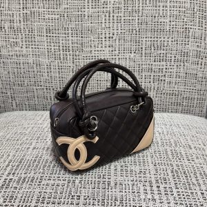 Dimensions: 12 x 21 x 9 cm