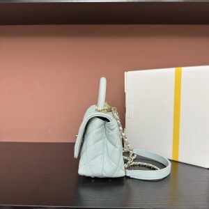 Alternative view of 750AS2215# Light Blue Ball Pattern with Gold Trim 💜 Exclusive Background 💜
Authentic Product Photos, Top-Quality Goods 👜 Timeless Classic Handbag～
Coco Handle Flap Tote Bag 🎁 Dimensions: 19*14*9cm