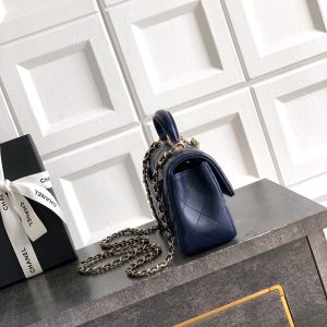 Alternative view of 1110💰《Export Product》Navy Blue🚩🚩🚩OHANEL🍠🍠🍠25K Butterfly Diamond💠Handle Style CF Mini Features Italian🇮🇹 Imported 【GR】 Square Frame Lambskin🐑Classic 𝗖𝗹𝗮𝘀𝘀𝗶𝗰 𝗙𝗹𝗮𝗽 Large 𝑀𝑖𝑛𝑖 handle style. It has a blend of large 𝑀𝑖𝑛𝑖 and 𝐶𝑜𝑐𝑜 ℎ𝑎𝑛𝑑𝑙𝑒. Classic yet elegant and casual, with pale gold hardware and leather perfectly matched—the kind you fall for at first sight. Dimensions: 20×13×9cm