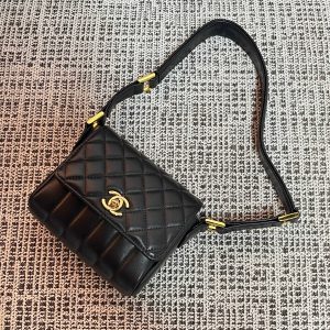 Alternative view of Dimensions: 14 x 5 x 12 cm