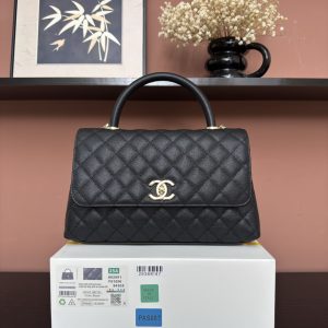 810AS92991# Black Ball-Patterned Edge with Light Gold Handle
💜Exclusive Background💜 Genuine Product Photos Top-Quality Item👜
Coco Handle Flap Handbag🎁 Dimensions: 29*18*12cm