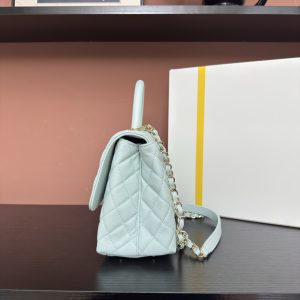 Alternative view of 810AS92991# Light Blue Ball Pattern with Gold Trim 💜 Exclusive Background 💜
Authentic Product, Top-Quality Item 👜 Timeless Classic Style～
Coco Handle Top-Flap Tote Bag 🎁 Dimensions: 29*18*12cm