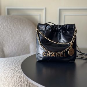 Top-tier goods_High-volume pricing p650 France·Premium bespoke Chane1

The new 2025 AS3980# Chane1 Mini 22 hits the bullseye

Chanel's bags and accessories always spark desire—especially from the just-concluded 2023 Spring/Summer collection

Particularly these two new colorways of the Mini Size 22 bag
Classic mini edition—utterly captivating.

Size: 19x20x6cm