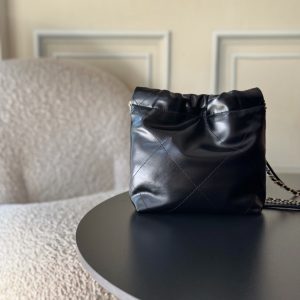 Alternative view of Top-tier goods_High-volume pricing p650 France·Premium bespoke Chane1

The new 2025 AS3980# Chane1 Mini 22 hits the bullseye

Chanel's bags and accessories always spark desire—especially from the just-concluded 2023 Spring/Summer collection

Particularly these two new colorways of the Mini Size 22 bag
Classic mini edition—utterly captivating.

Size: 19x20x6cm