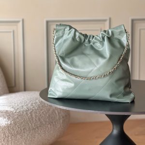 Alternative view of Top-tier goods_p High-volume pricing p780 France · Premium bespoke Chane1

AS3261# Chanel 2022 New Arrival Oiled Leather Calfskin Drawstring Tote

Exclusive real-shot Chanel chain bag, shoulder bag. Fall/Winter runway style💃 Soft and comfortable, exceptional quality. Beauty lovers, grab yours now! 

Pairs perfectly with winter coats. Versatile, minimalist, and spacious!

Size: 39x42x8cm