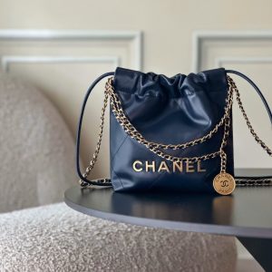 Top-tier goods_High-volume pricing p650 France·Premium bespoke Chane1

The new 2025 AS3980# Chane1 Mini 22 hits the bullseye

Chanel's bags and accessories always spark desire—especially from the just-concluded 2023 Spring/Summer collection

Particularly these two new colorways of the Mini Size 22 bag
Classic mini edition—utterly captivating.

Size: 19x20x6cm