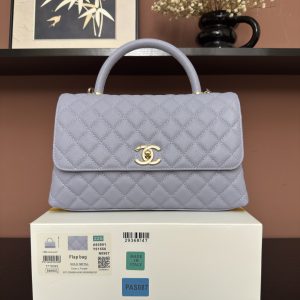 810AS92991# Light Purple Ball Pattern with Gold Trim 💜 Exclusive Background 💜
Authentic Product, Top-Quality Item 👜 Timeless Classic Handbag～
Coco Handle Flap Tote Bag 🎁 Dimensions: 29*18*12cm