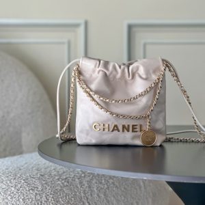 Top-tier goods_High-volume pricing p650 France·Premium bespoke Chane1

The new 2025 AS3980# Chane1 Mini 22 hits the bullseye

Chanel's bags and accessories always spark desire—especially from the just-concluded 2023 Spring/Summer collection

Particularly these two new colorways of the Mini Size 22 bag
Classic mini edition—utterly captivating.

Size: 19x20x6cm
