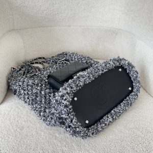 Alternative view of 1350 Dimensions: Base length 30cm, Height 40cm, Chain length 60cm
CF Small Pouch 13x11cm