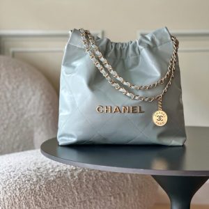 Top-tier goods_High-volume pricing p750 France·Premium bespoke Chane1

AS3260# Chanel 2022 New Arrival Oiled Leather Calfskin Drawstring Tote

Exclusive real-shot Chanel chain bag, shoulder bag—autumn/winter runway style💃 Soft and comfortable, exceptional quality. Beauty lovers, grab yours now! 

Pairs perfectly with winter coats. Versatile, minimalist, and spacious!

Size: 35x37x7cm