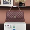 810AS92991# Burgundy Ball Pattern with Gold Trim 💜 Exclusive Background 💜
Authentic Product Photos, Top-Quality Goods 👜 Timeless Classic Handbag～
Coco Handle Flap Tote Bag 🎁 Dimensions: 29*18*12cm