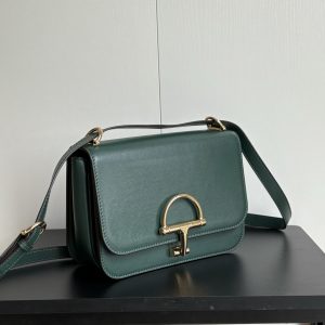 Alternative view of Batch 330... Model Number: 846705 Dimensions: 22.5/14/8 cm