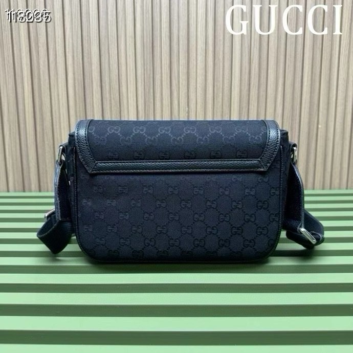 Batch 300... Model: 449172 Black Canvas Dimensions: 28x20x9cm Gucci Boutique New Arrival Flat Messenger Bag, meticulously crafted from soft premium canvas! Minimalist design seamlessly blends with the brand's iconic emblem! Adjustable shoulder strap 🉑️ ✅ Super spacious capacity, unisex style - Image 3