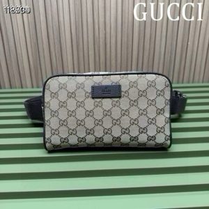 Batch 270... Style No.: 449174 Apricot Brown Size: 22.5*15*4cm Gucci Canvas & Leather Double G Print Zipper Bag 🉑️ Works as a chest bag 🉑️ Works as a waist bag Can be worn crossbody, unisex, lightweight for on-the-go Holds daily essentials with ease