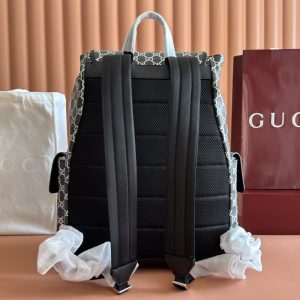 Alternative view of p890. 【Complete with original boutique packaging】The Ophidia collection masterfully blends silver and black colorways, pairing classic silhouettes with innovative functionality, crafted from exceptionally soft fabrics. This backpack features GG monogrammed coated fabric, adorned with double G logos and woven strap details.Silver and black GG interlocking pattern coated fabric Black leather trim Silver-tone hardware Webbing details Black linen-cotton blend lining Double G back panel with reinforced mesh Canvas shoulder straps Interior: 1 padded laptop compartment Exterior: 2 flap side pockets Handle height: 8.5 cm Flap closure Model: 839110.Dimensions: 35 cm (W) x 46 cm (H) x 12 cm (D) Weight: Approx. 1.4 kg Color: Cream/Silver Made in Italy