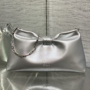 Alternative view of In Stock‼️🎀Dior-LAMBSKIN 2026 Spring/Summer New Arrival LAMBSKIN Chain Bag. A fresh silhouette crafted from supple calfskin leather, this elegant and sophisticated piece offers versatile functionality to carry all your essentials. The perfect companion for both daytime and evening wear.Features a detachable chain strap adorned with a bow🎀 for added charm. Can be carried by hand or worn crossbody. 0714Size: 30*17.5*12cm