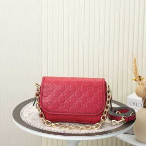 Batch 310... Style No.: 847448 Dimensions: 20.5/13/7 cm New arrivals now shipping!