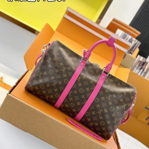 Alternative view of Internal Price P1130. M13807 [Genuine Leather, Full Steel, Chip Edition with Complete Boutique Packaging] KEEPALL BANDOULIÈRE 45 Travel Bag This Keepall Bandoulière 45 travel bag features Monogram Macassar canvas with a vibrant top handle, detachable shoulder strap, and leather nameplate. Its striped fabric lining pays homage to the brand's original hard-shell trunks. 27 x 20 x 45 cm (H x W x L)