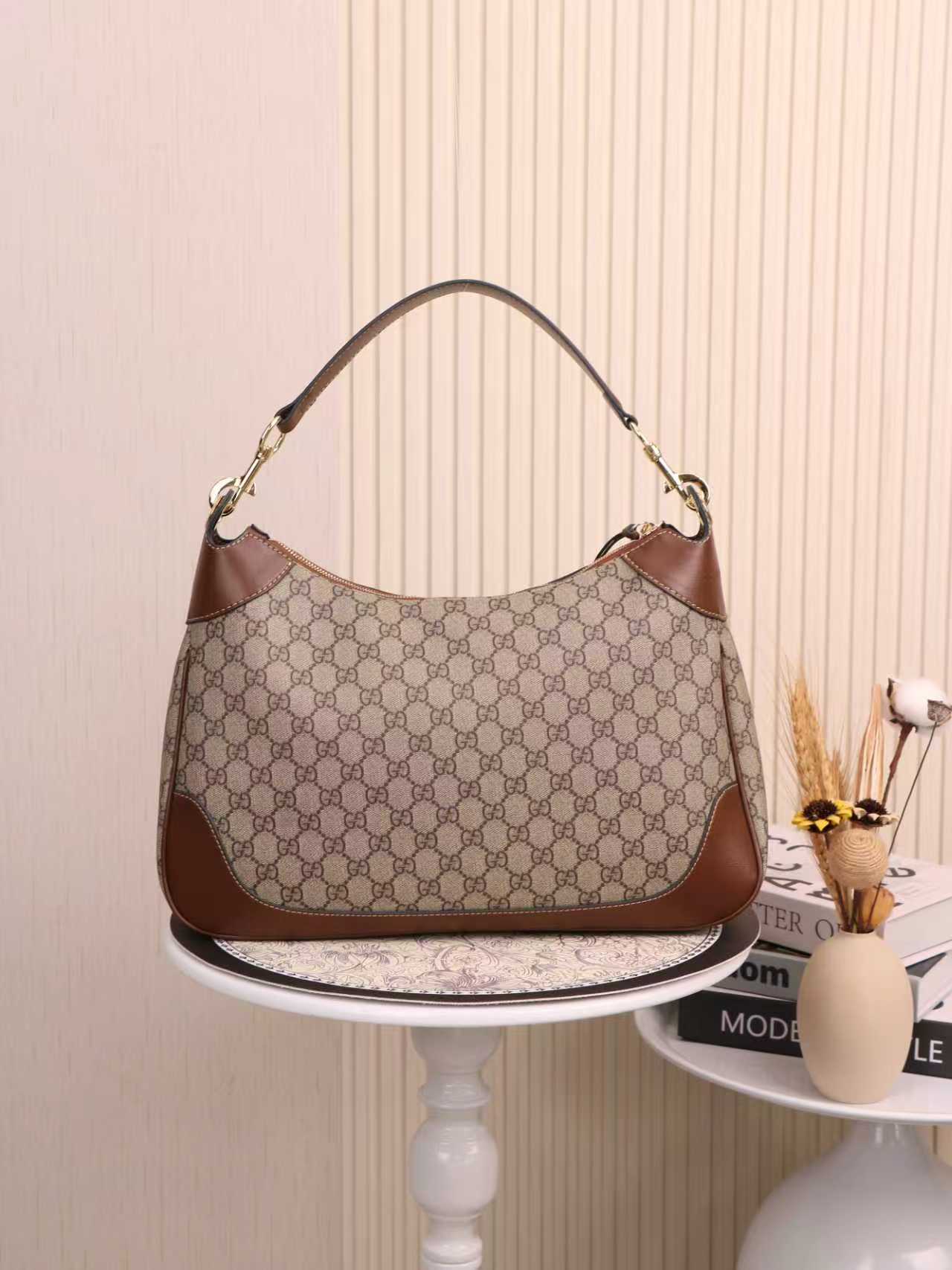 Batch 350... Premium quality, genuine leather, style no. 855251 in coffee brown ๐ฅ๐ฅ๐ฅ Dimensions: 40cm width x 25cm height x 9cm depth ๐๐๐ Exclusive debut release - Image 3