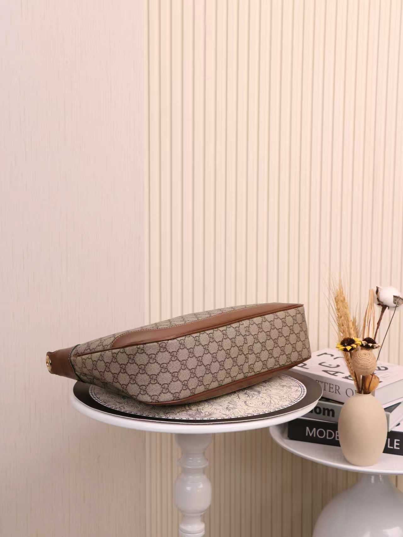 Batch 350... Premium quality, genuine leather, style no. 855251 in coffee brown ๐ฅ๐ฅ๐ฅ Dimensions: 40cm width x 25cm height x 9cm depth ๐๐๐ Exclusive debut release - Image 4