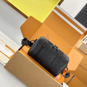 Internal Price P1230【Premium MB Genuine Leather】CITY KEEPALL Handbag Model: M26750 Material: A+ Grade Full Steel Hardware, Imported High-Stretch Fabric Packaging: Full Premium Duty-Free MB Packaging Dimensions: 16.5 x 15 x 27.5 cm (Height x Width x Length)