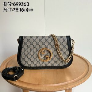 Batch 320... Style No.: 699268 Dimensions: Width 28cm x Height 16cm x Side Width 4cm Shipping out!
