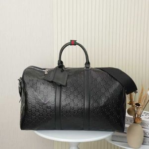 Batch 360... GG Emblem Series Medium Travel Bag～Style No. 850220g embossed🎈🎈🎈Dimensions: 45cm (W) x 29cm (H) x 25cm (D)📢📢📢