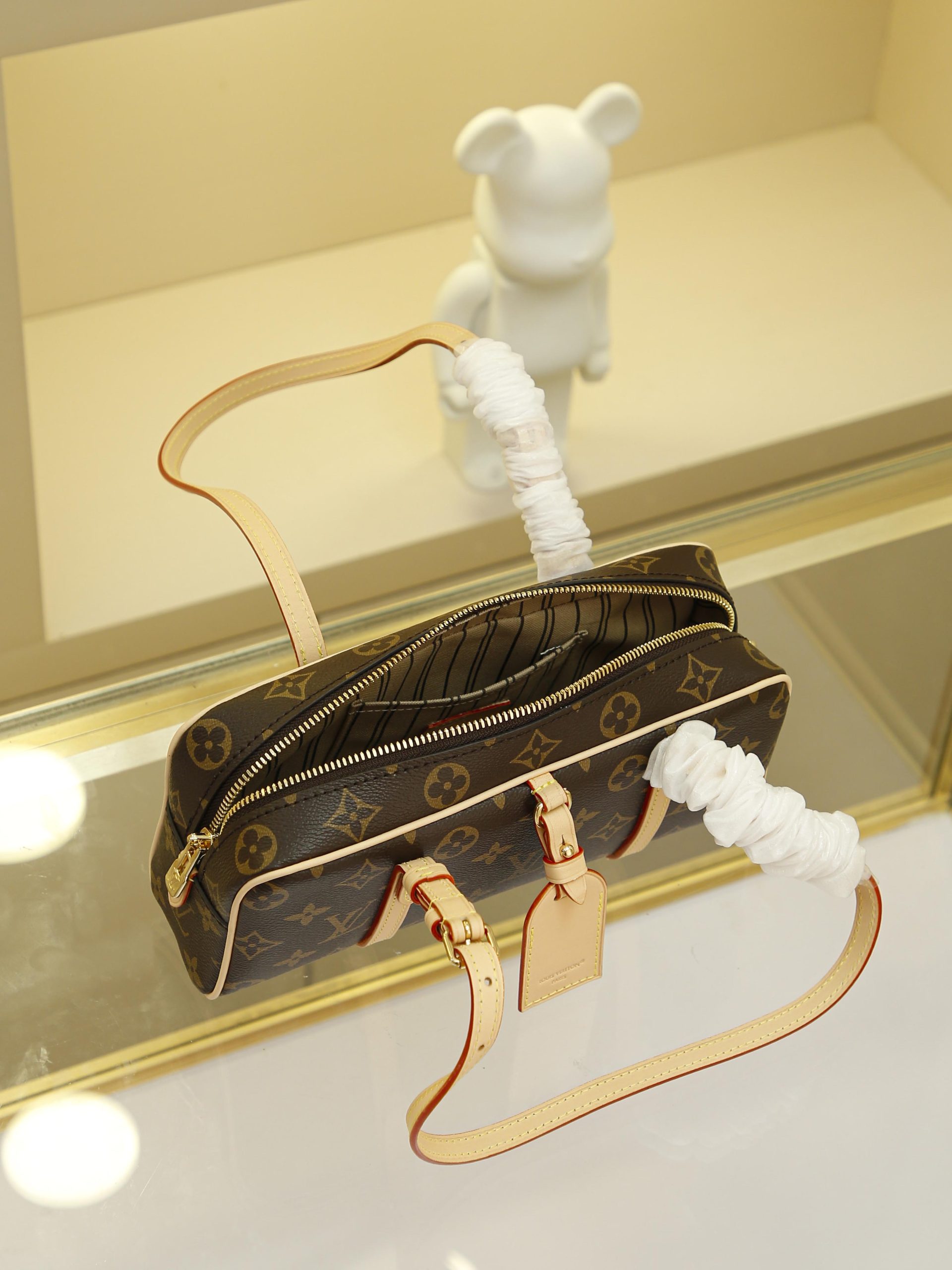 Dimensions: 11.5 x 6.5 x 26 cm (height x width x length) - Image 8