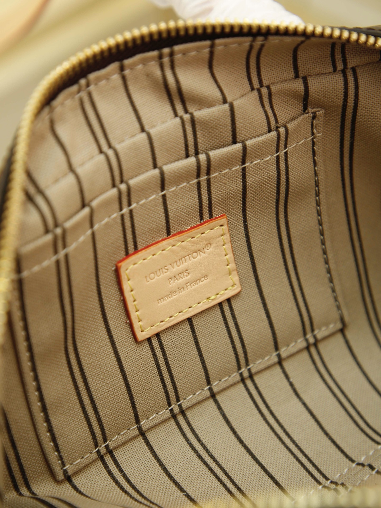 Dimensions: 11.5 x 6.5 x 26 cm (height x width x length) - Image 9