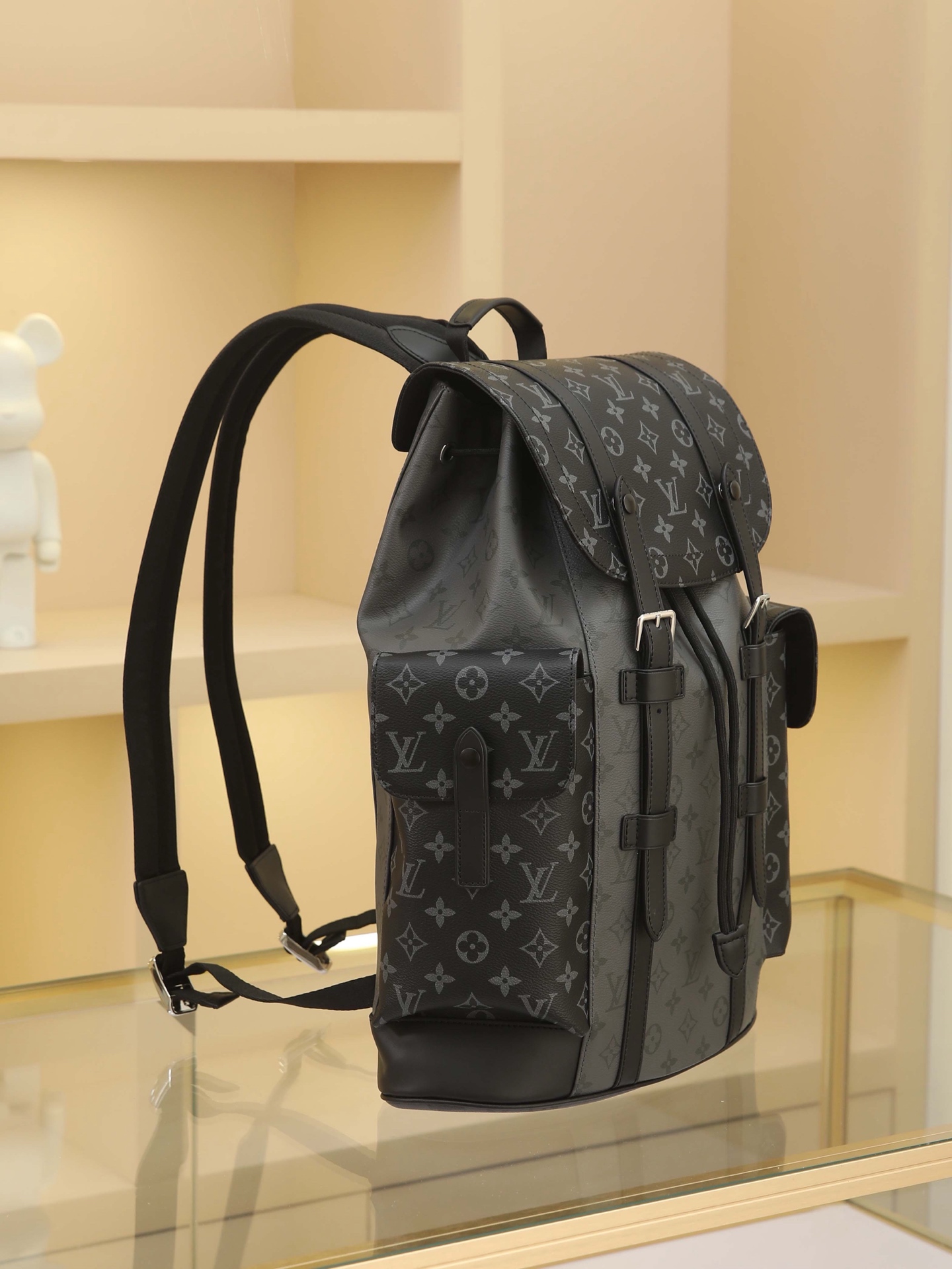 The compact backpack reinterprets the rugged, unpretentious spirit of a hiking pack in Monogram canvas. Its distinctive design seamlessly transitions between work and leisure, embodying a premium lifestyle. 41 x 47 x 13 cm (L x H x W) - Image 2