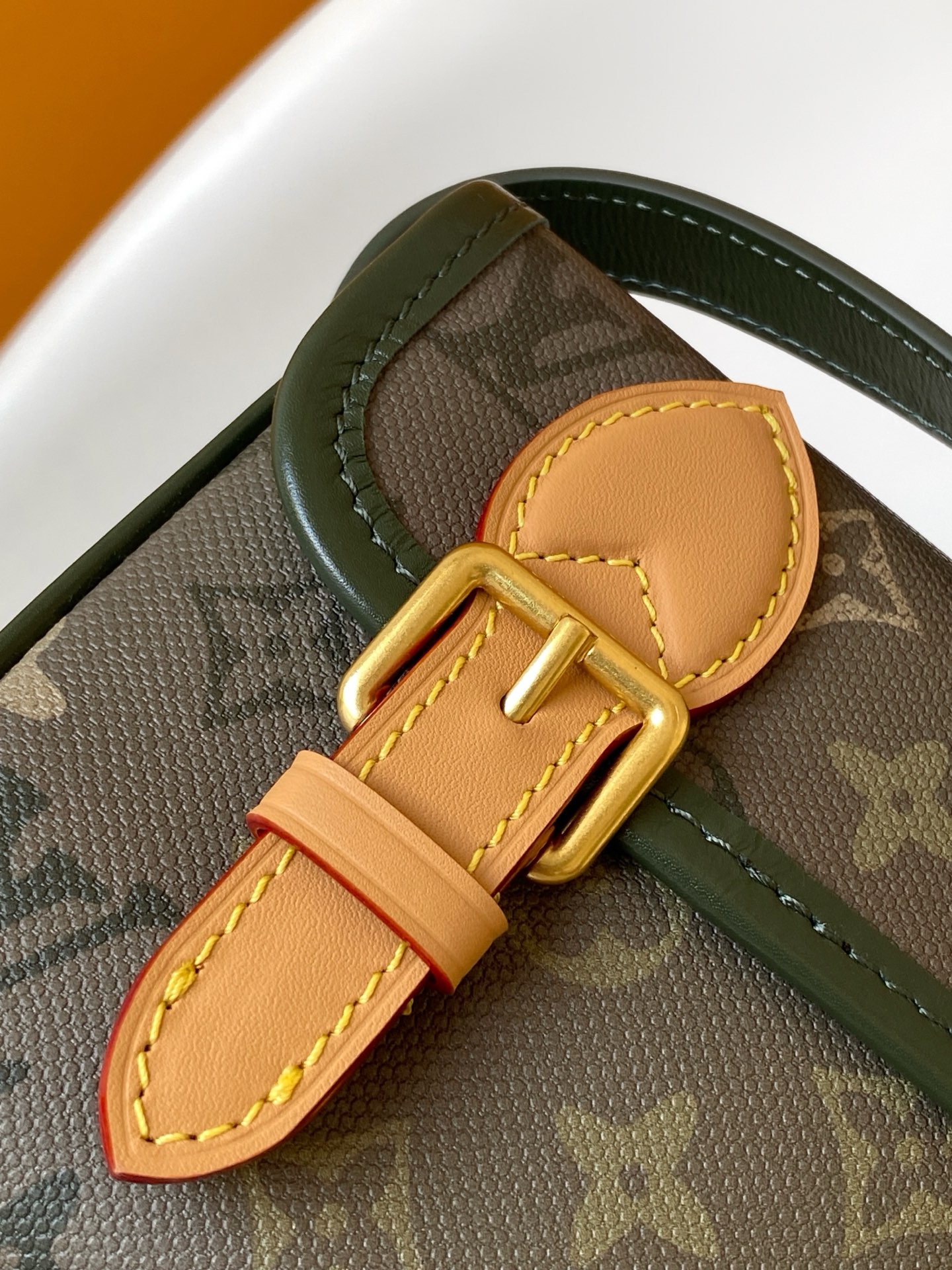 P540 ¥15 x 6 x 19.5 cm - Image 5