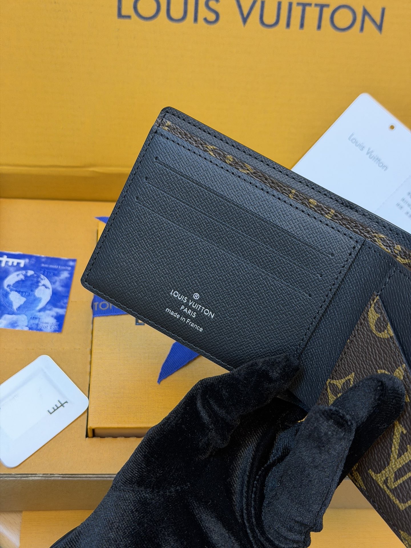 330¥ Premium Full-Steel Wallet, Authentic Design, Top-Grain Cowhide Leather, 163 Dynamic, Boutique-Matching Packaging, Complete Set as Pictured: Packaging, Certificate of Authenticity, Copper Electronic Tag, Gift Bag! M69408 - Image 2
