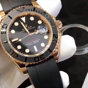 Rolex Gold Yacht-Master is super stylish