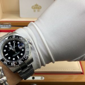 Royal Authentic Footage: Rolex GMT-Master II Men's Watch Video Showcase