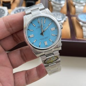 Alternative view of Rolex Oyster Perpetual Series / 41mm Blue Dial / Cal. 3230 Fully Automatic Mechanical Movement