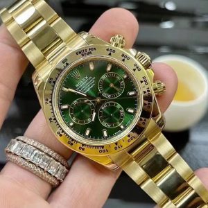 Alternative view of Green Goldy