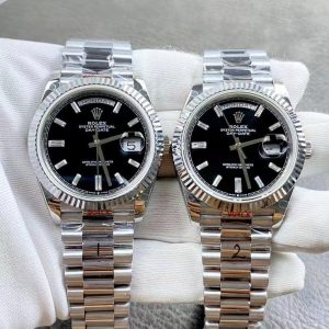 Rolex Day-Date series watch, powered by the 2836 movement. Exclusive real-life photos—truly substantial in the hand. Crystal-clear glass, authentic date display, hands with central pivots, and a highly textured bezel. Ready to wear right out of the box with exceptional feel. Say goodbye to flimsy watches forever. Weighted version, just as substantial as the boutique model! 40mm diameter, crafted by GM Factory.