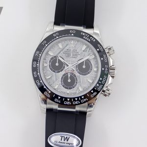 TW V2 makes its grand debut, achieving a historic breakthrough! A 1:1 replica of the Rolex Cosmograph Daytona. Challenging all versions on the market, TW's three-year R&D effort has perfected a case matching the genuine article's specifications. 1⃣️ Absolute ultra-thin 12.4MM thickness (identical to the official genuine 12.4MM thickness, even thinner in actual measurement)2⃣️ Perfectly integrates the exclusive custom 7750 movement into the case while enhancing stability, enabling universal compatibility with genuine case components. 3⃣️ Authentic ceramic bezel matching the genuine model, featuring PVD coating technology for ultimate quality assurance.4⃣️ Dial color matches the genuine article perfectly, faithfully reproducing the classic black and panda dials. Markers and hands feature deep polishing with no rough edges or imperfections, eliminating any obvious counterfeit appearance. 5⃣️ Advantages: Hands utilize ultra-strong luminescence. Dial indices match the original curvature. Ceramic bezel base engraved with logo.          6⃣️ (Ceramic bezel font matches original) The domed crystal is a signature feature of the Daytona. 7⃣️ Rubber strap model with 4-pin white gold clasp. Clasp aligns with original removable design—unlike counterfeit versions with fixed clasps. TW matches original specifications; bracelet and case crafted from genuine 904L stainless steel.TW's Annual Masterpiece—The truest, most authentic Cosmograph Daytona in every sense!!!