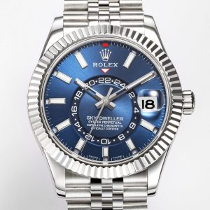 【Factory2022 Masterpiece】Upgraded Rolex Sky-Dweller!Stunning Details: 【Case】42mm diameter, exuding steadfast reliability and regal elegance! Bezel features Rolex's Ring Command triangular grooves, with a rotating outer ring for month adjustment! Scratch-resistant sapphire crystal, anti-reflective convex magnified date window. 【Bracelet】Oystersteel!Triple-link bracelet with Oysterlock clasp and 5mm Easylink extension system. 【Dial】Sunburst finish with red dot month indicator at 12 o'clock. 【Movement】Powered by the automatic mechanical 9001 caliber! 【Functions】Date display / Month display / Annual calendar / Dual time zone! A Factory masterpiece worthy of your collection!