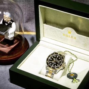 Today is Valentine's Day—don't tell me you don't even have someone to transfer money to? Don't be sad. You can always send it to me. I won't let you lose to anyone. [Fight][Fight][Fight]