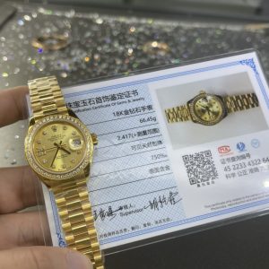 Alternative view of Custom Rolex Datejust 28mm Women's Watch Bezel with Engraved Markers Set with South African Diamonds💎 Entire watch encased in 18K gold Thick gold plating, dazzling golden luster Detail sharing (Specializing in market-grade South African genuine diamond setting, 18K gold, 24K gold plating. Gold plating achieves K-gold effect at minimal cost. Genuine gold coating ensures surface never fades.) Actual photos upon shipment