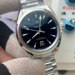 VS New Arrival: Seamaster Aqua Terra 150m New 38mm size, black lacquered dial with polished finish. A classic Omega new release that rivals Rolex, featuring a sufficiently minimalist design and flawless performance.