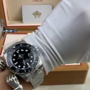 Royal Authentic Footage Rolex Black Ghost King Series Men's Watch Video Showcase Perfect for those with larger wrists—this model delivers exceptional value for money with outstanding build quality.
