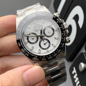 Alternative view of Panda Dee