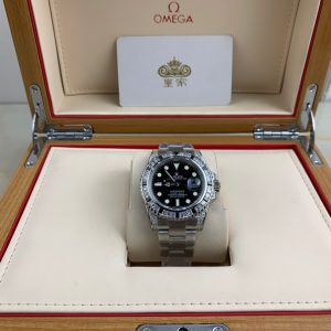 Royal Authentic  Rolex Black Submariner Diamond-Set Men's Watch