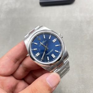 Alternative view of 41 Constant Motion Actual Shipping Footage