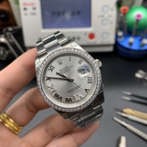 Alternative view of EW 36mm Log