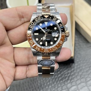 Rolex-style sand-grain bezel / 40mm three-link bracelet / Shanghai movement modified to Dandong 3285 automatic mechanical