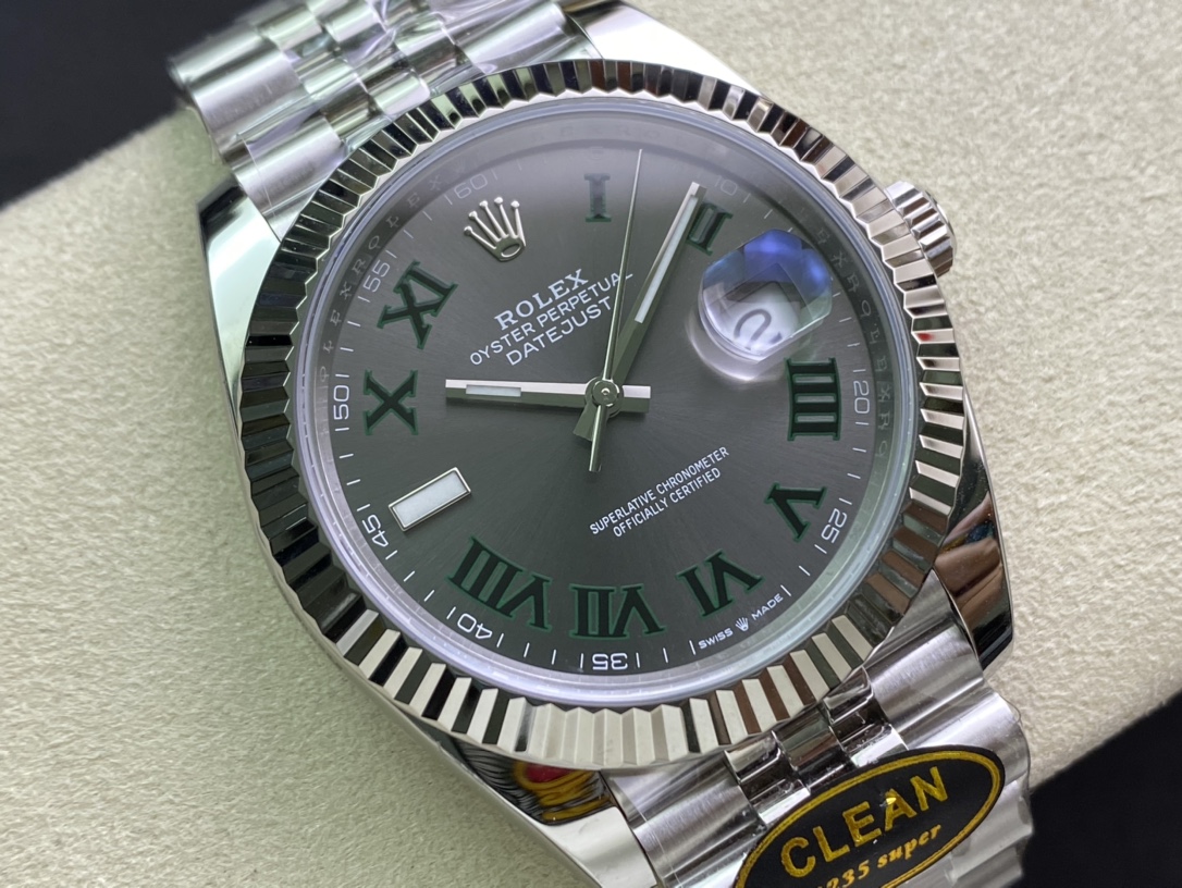 Clean Factory Authentic C Factory New Rolex Datejust Series M126334-022 Green Dial 1: Features 1:1 Super 3235 integrated movement with 72-hour power reserve. No fake movement decoration. Extremely stable movement. 2: Full 904L stainless steel case /Paired with AR Factory steel bracelet and IP vacuum-plated platinum bezel / Free replacement for color fading 3: Gray dial closely matches genuine 4: Market's only replica with authentic calendar font; subsequent 1-31 date font authenticity comparison available 5: Only replica achieving matching luminous hands/indexes in matching color—all third-party factory-processed with self-sourced Swiss C1+C3 luminous powder. 6: Indexes/crown logo studs feature full platinum electroplating. Though clean styles are scarce, nearly every piece is premium craftsmanship. Resolves most Datejust pain points for ultimate perfection. Clean-Datejust. - Image 2
